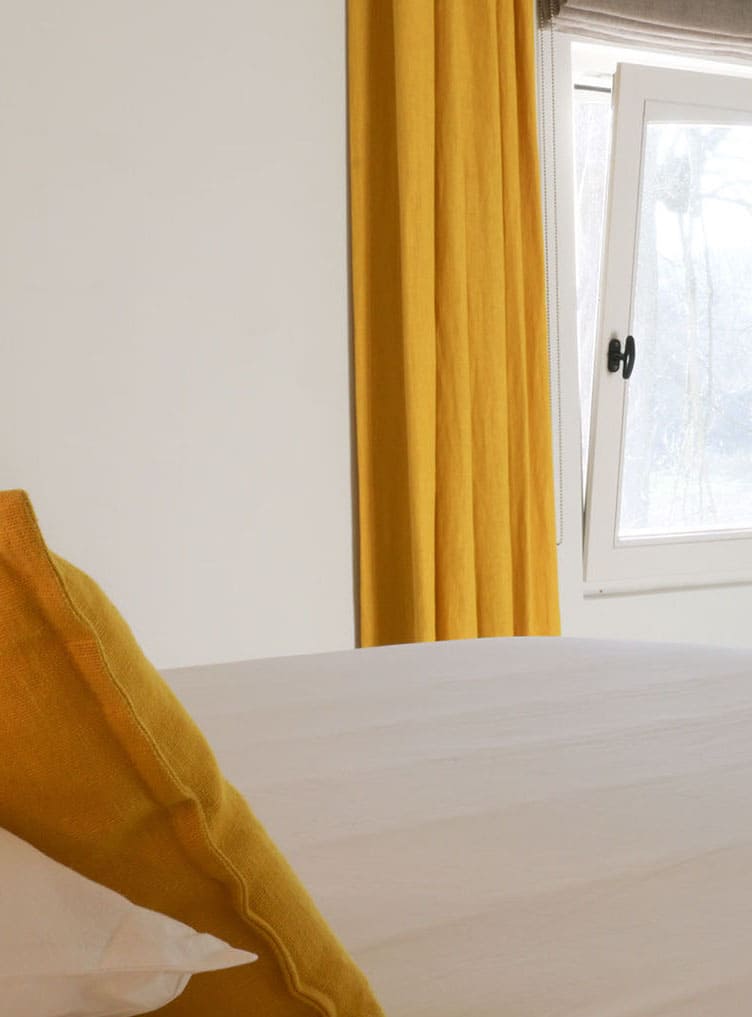 Kamers O-LIT B&B butterscotch Bed & Breakfast slaapkamer bed kussens gezellig Beringen