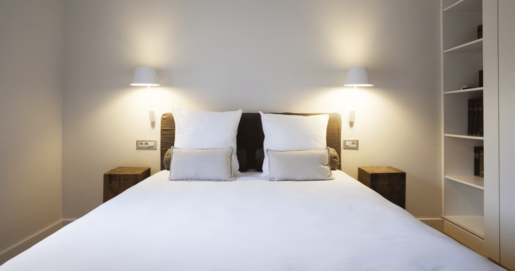 Kamers O-LIT B&B cotton Bed & Breakfast slaapkamer bed kussens gezellig Beringen